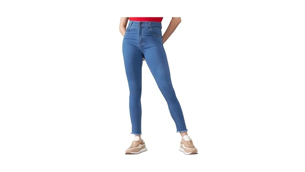 12 Different Types Of Jeans for Men & Women 5 Flair jeans:
