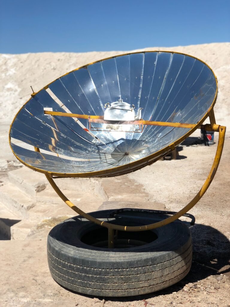 4 Types of Solar Cookers: Box, Parabolic, Panel, and Indirect 1 solar cooker